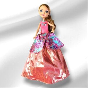 EUC Ever After High Ashlyn Ella 2-in-1 Fashion Doll